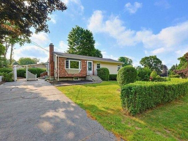 House for sale in Medway, Massachusetts