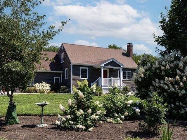 House for sale in Medway, Massachusetts