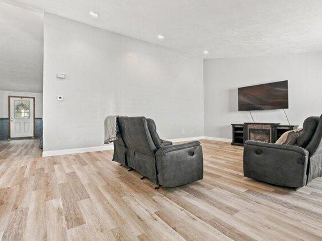 Condo for sale in Medway, Norfolk County