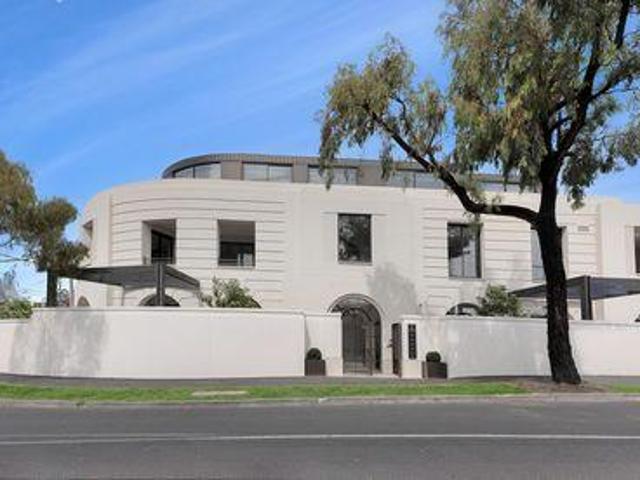 Condo for sale in Camerons Creek, Victoria