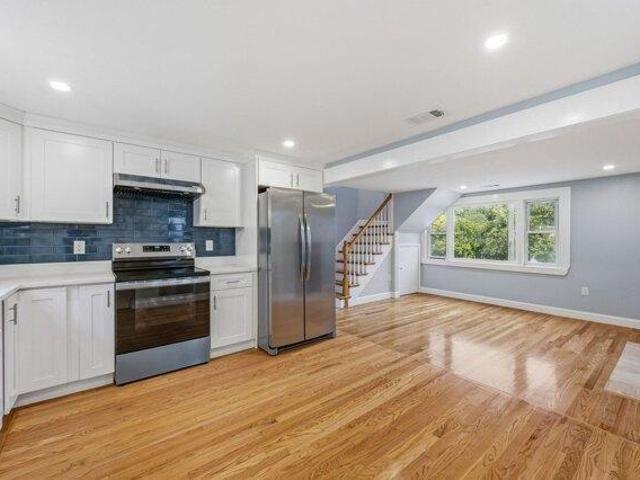 Condo for sale in Fells, Melrose