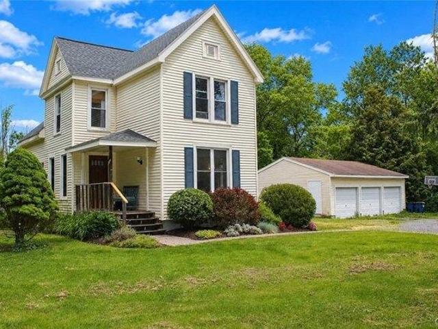 House for sale in Camillus, New York