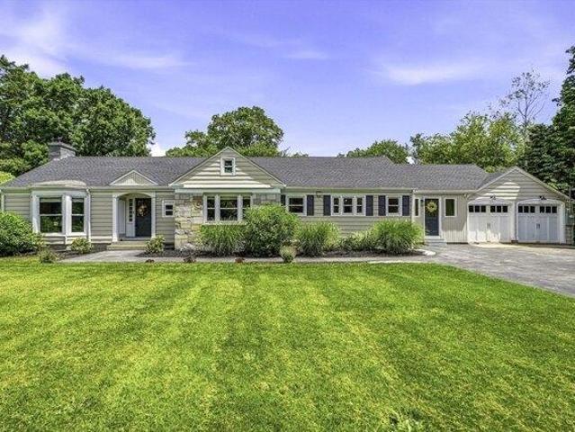 House for sale in Mendon, Massachusetts