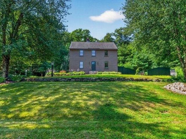 House for sale in Mendon, Massachusetts