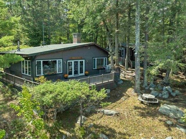 House for sale in Bear Island, Meredith
