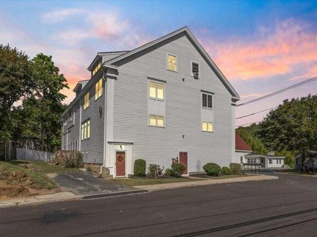 Condo for sale in Merrimac, Essex County