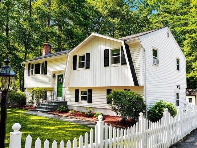 House for sale in New Hampshire