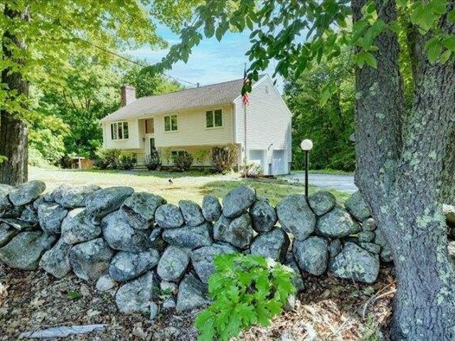 House for sale in New Hampshire