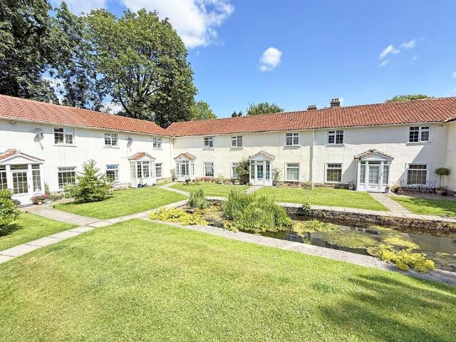 House for sale in Harlow, Harrogate
