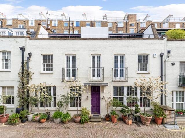 House for sale in Knightsbridge, Greater London