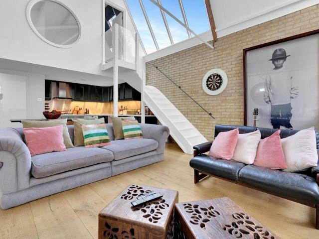 House for sale in Clapham, Greater London