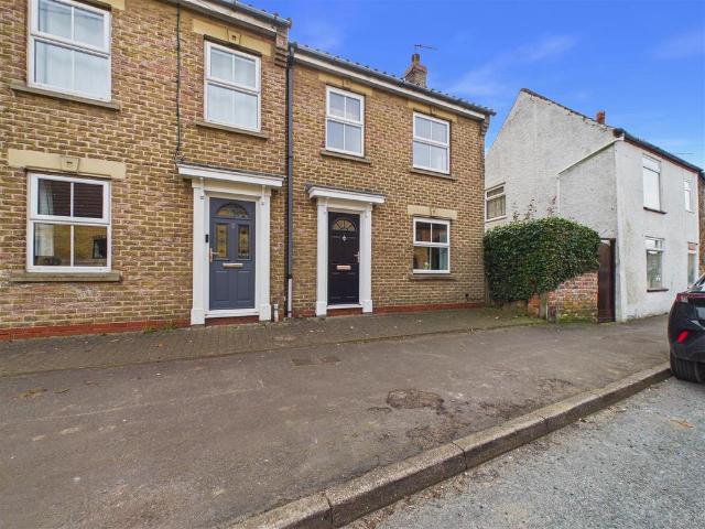 House for sale in South Cave, Riplingham