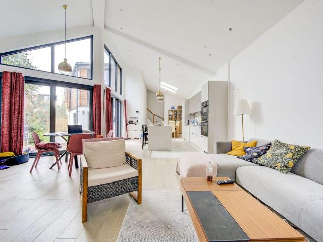 House for sale in Fulham, Greater London