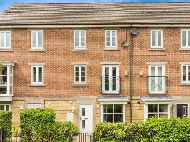 House for sale in Chapelford, Warrington