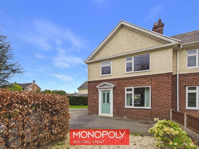House for sale in Ruthin, Wales