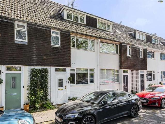 Townhouse for sale in Henley-on-Thames, Berrick Salome