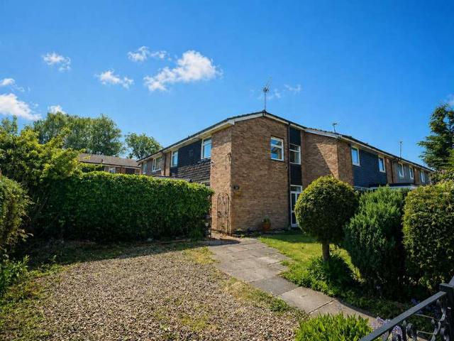Townhouse for sale in Ashton upon Mersey, Trafford Park