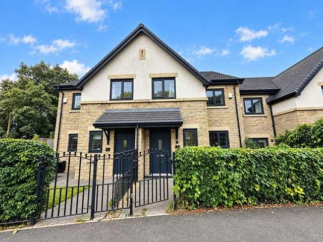 Townhouse for sale in Daisy Hill, Lee Bank