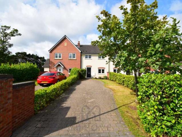 Townhouse for sale in Greenhalgh, Lancashire