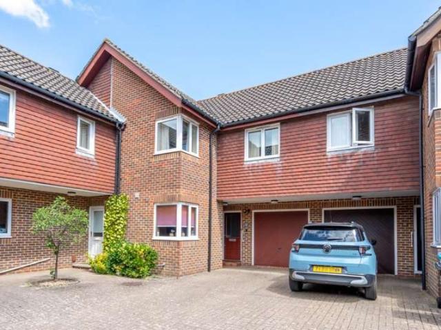 Townhouse for sale in Clapham, West Sussex
