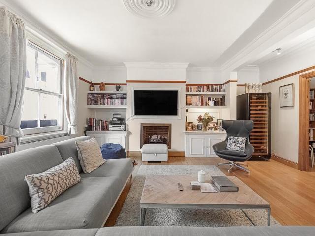 Townhouse for rent in Royal Borough Of Kensington And Chelsea