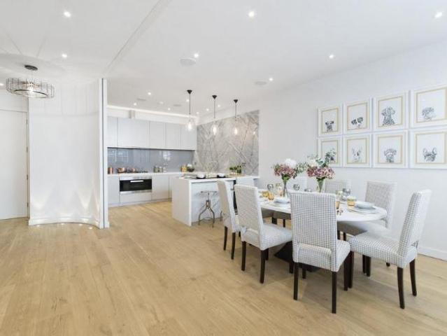 Townhouse for rent in Paddington