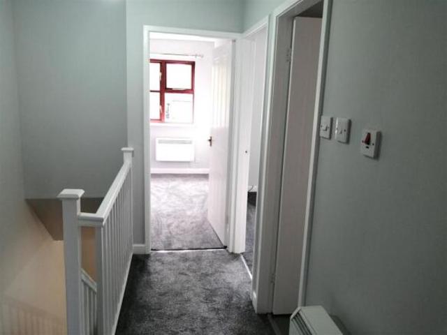 Townhouse for rent in Victoria Park, Manchester