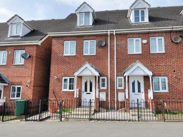 House for rent in Ashton-under-Lyne, Tameside