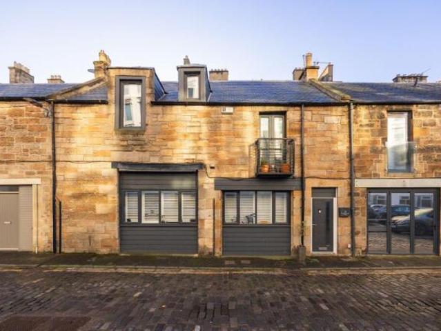Townhouse for sale in Scotland