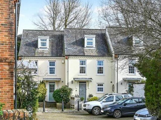 House for sale in Chichester, Littlecote