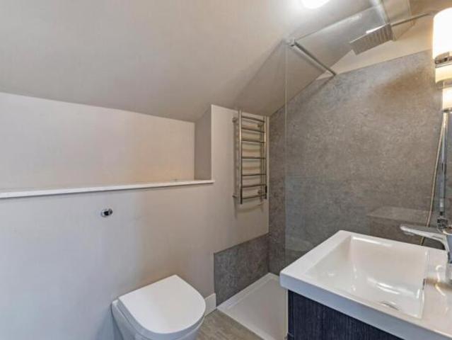 Townhouse for sale in Clifton Village, Feckenham