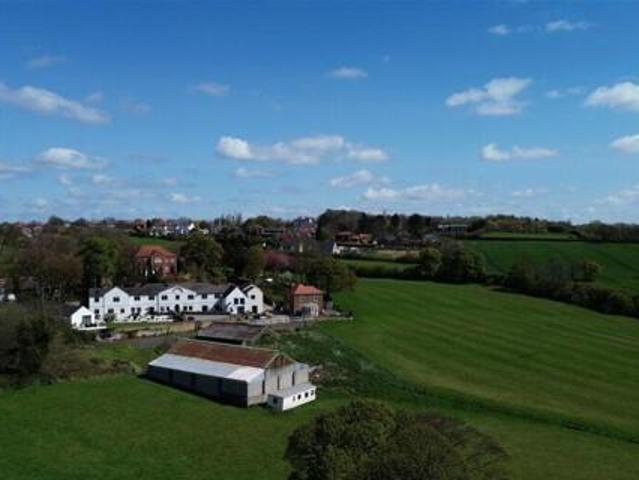 House for sale in Dodworth, South Yorkshire