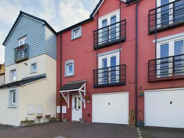 House for sale in Fell Lane