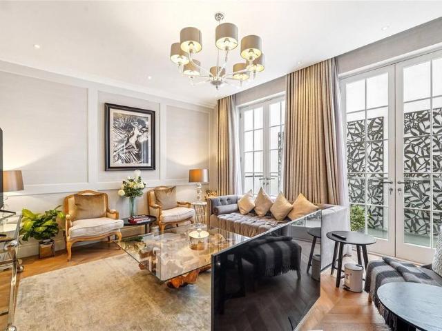 Apartment for rent in Mayfair, Greater London