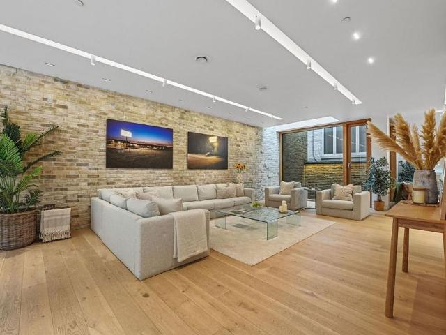 Apartment for rent in City of Westminster, Greater London