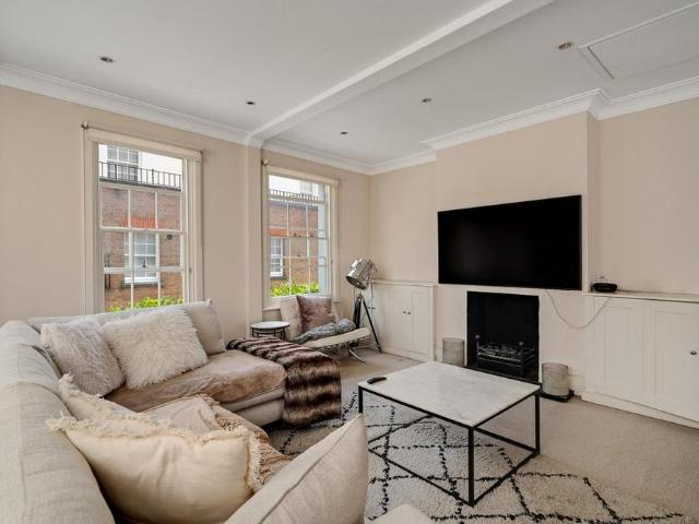 Apartment for rent in Belgravia, Greater London
