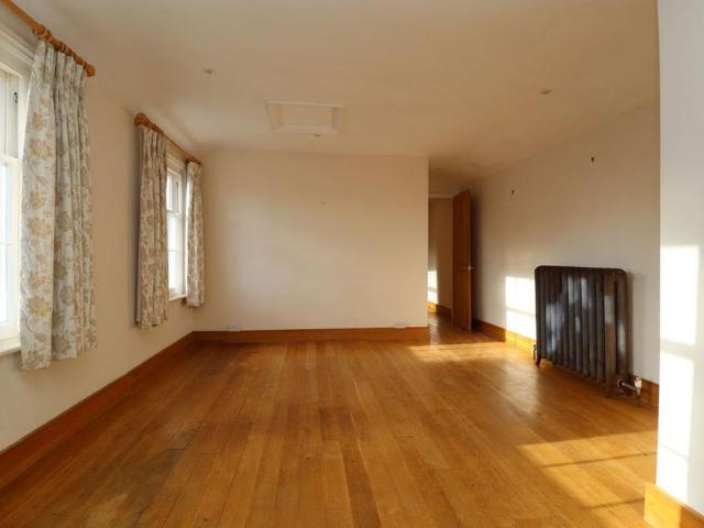 Apartment for rent in St James, Sandown Park