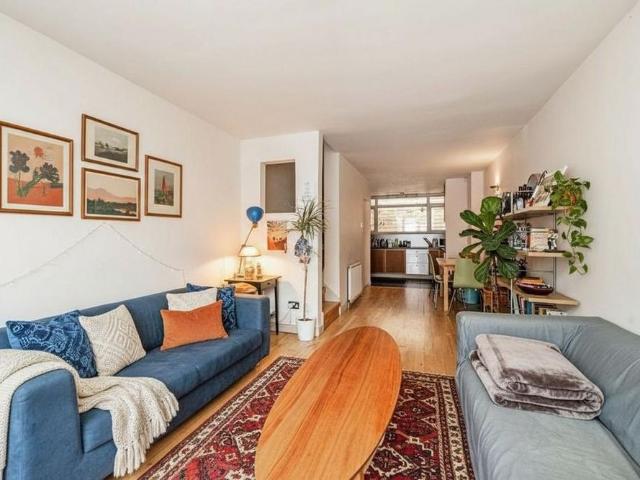 Apartment for rent in Lancaster West Estate, Greater London