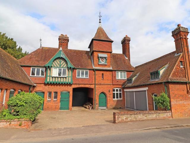 House for rent in Chelmondiston, Suffolk