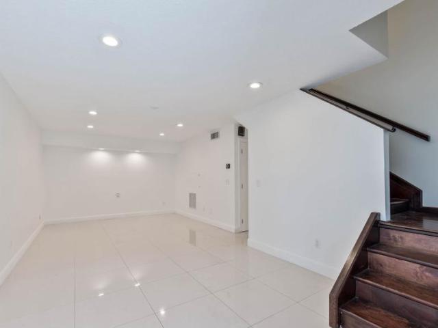 Townhouse for rent in Miami