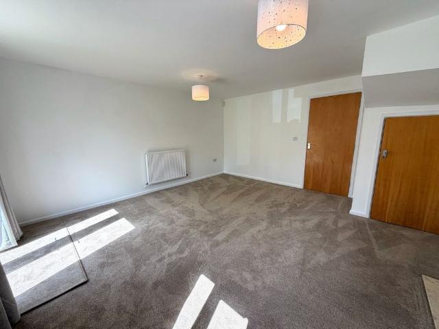 House for rent in The Wharf, Beamhurst