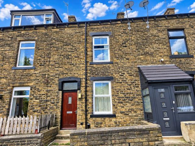 House for rent in Slack Side, Bradford