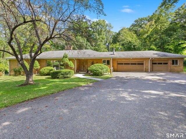 House for sale in Middlebury, Naugatuck Valley Planning Region