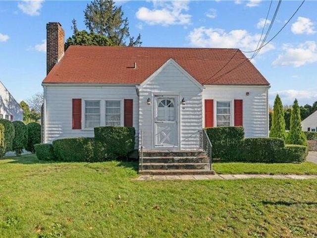 House for sale in Middletown, Rhode Island