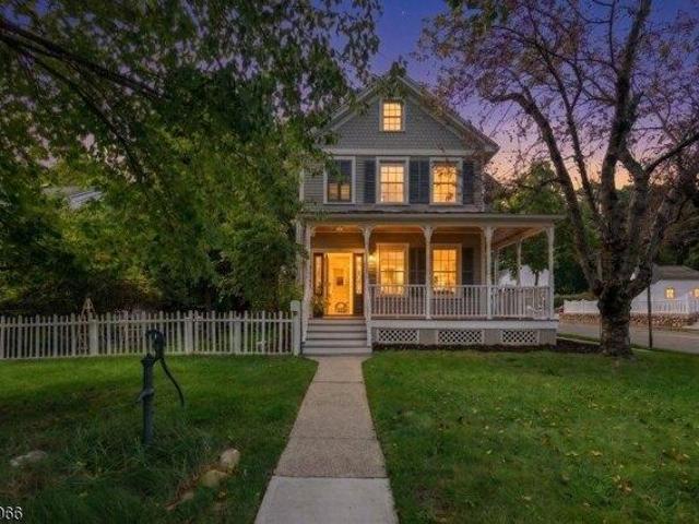 House for sale in Wortendyke, Midland Park