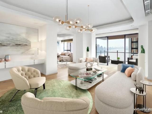 Apartment for sale in Arverne, New York