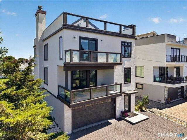 House for sale in Fort Trumbull, Milford