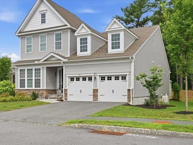 Condo for sale in Millis, Massachusetts
