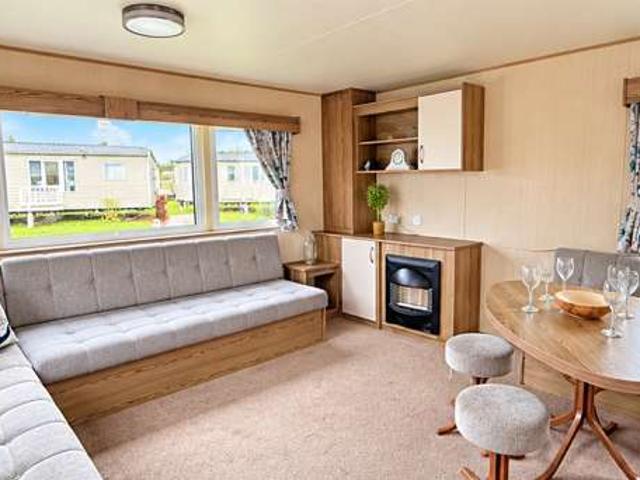 House for sale in Belton, Great Yarmouth