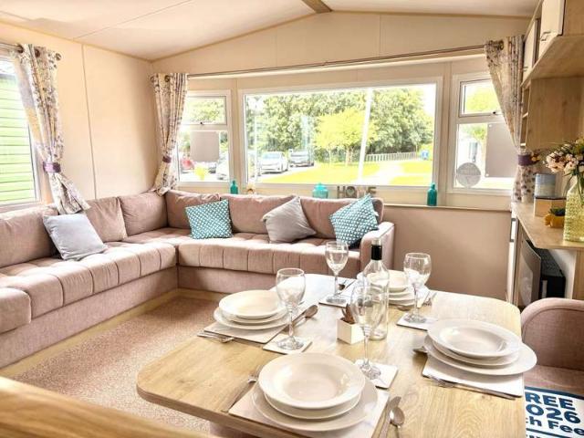 House for sale in Tunstall, Roos